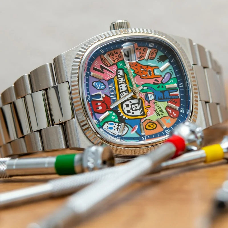 Painted Dial Waterproof Quartz Mens Watch