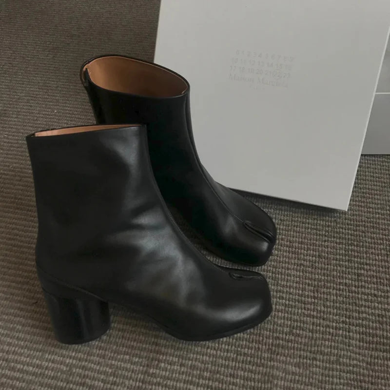 Fashion Split Toe Genuine Leather Round Heel Boots