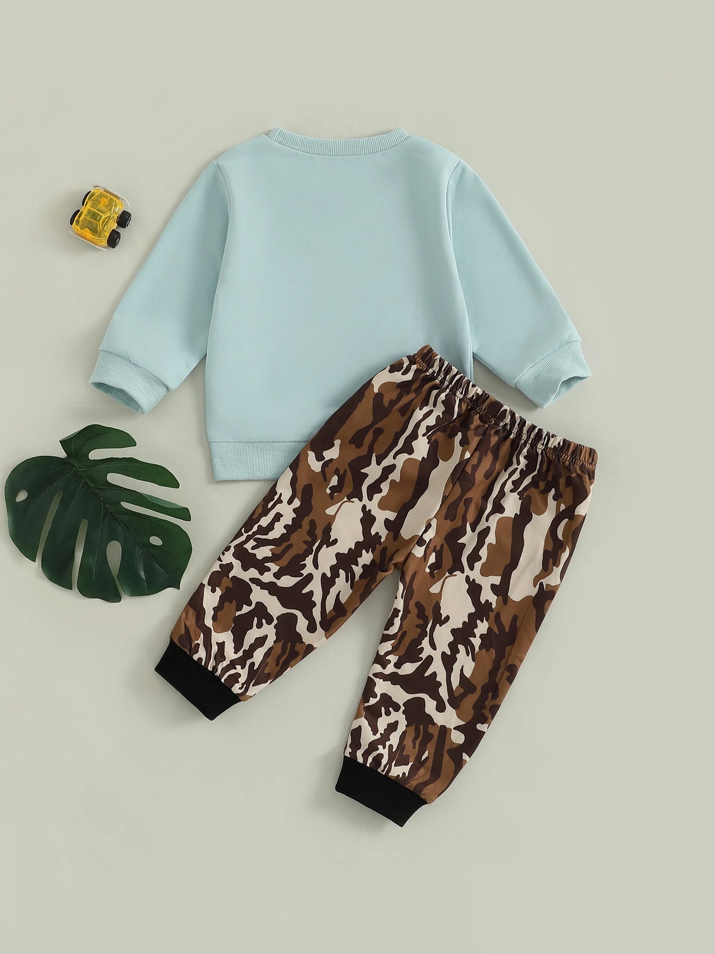 Boys Crew Neck Sweater Camo Jogger Pants 2 Piece Outfit Set