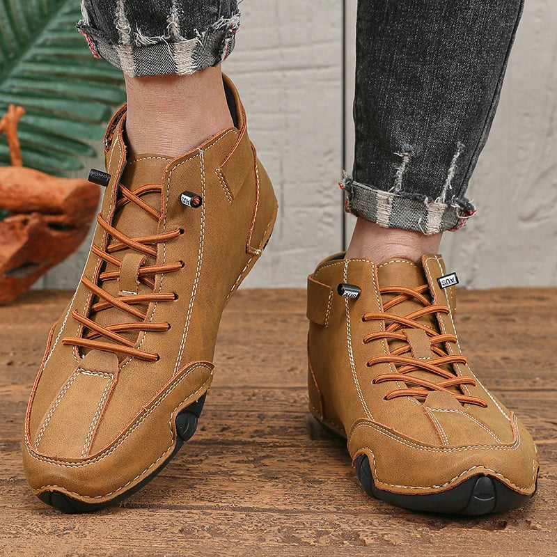 Men's Soft Soled Mountaineering Sports Shoes