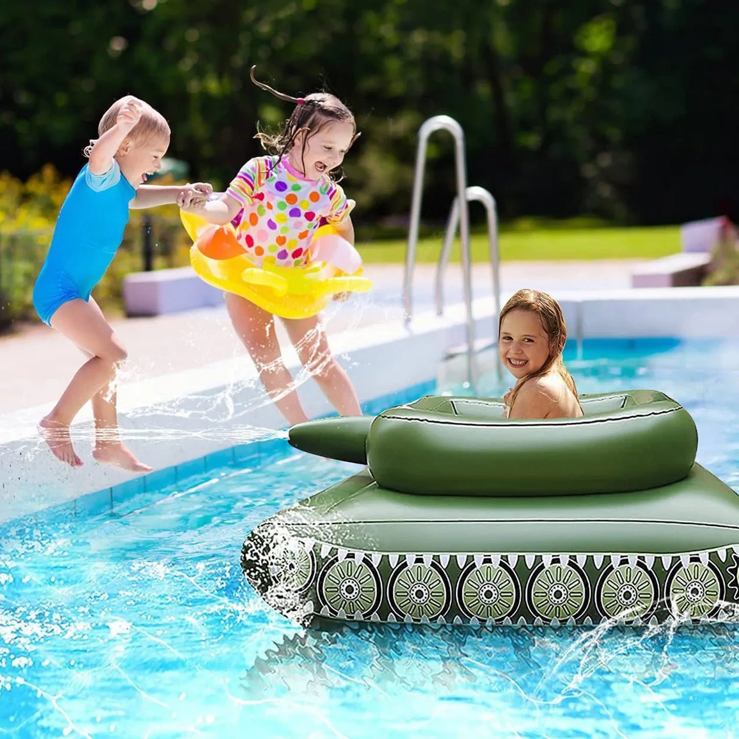 PVC Inflatable Tank with Water Sprayer