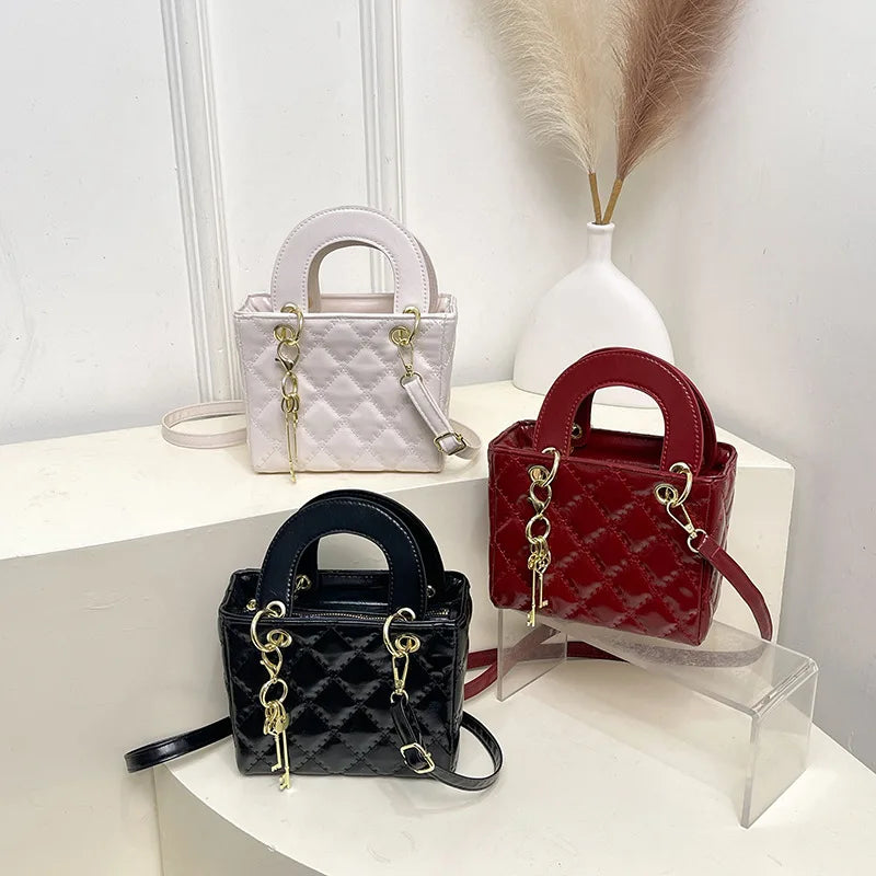 Fashionable Texture Diamond Grid Shoulder Bag