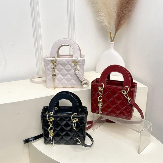 Fashionable Texture Diamond Grid Shoulder Bag