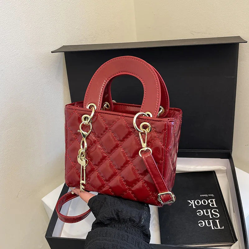 Fashionable Texture Diamond Grid Shoulder Bag