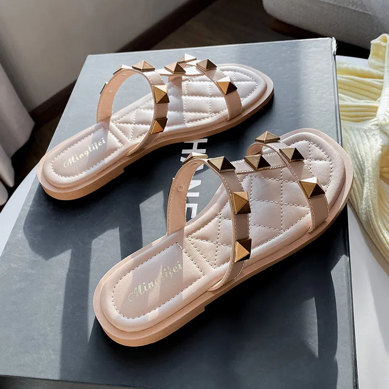Ladies Casual Slippers Fashion Rivet Design