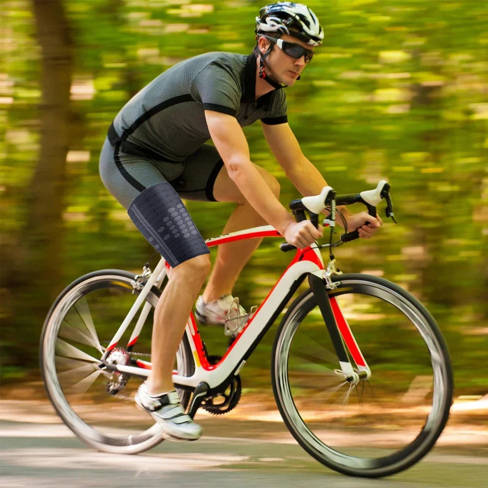 Thigh Hamstring Compression for Improved Blood Circulation