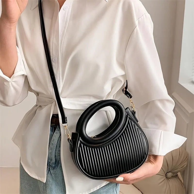 Chic Stripe Design Crossbody Bag