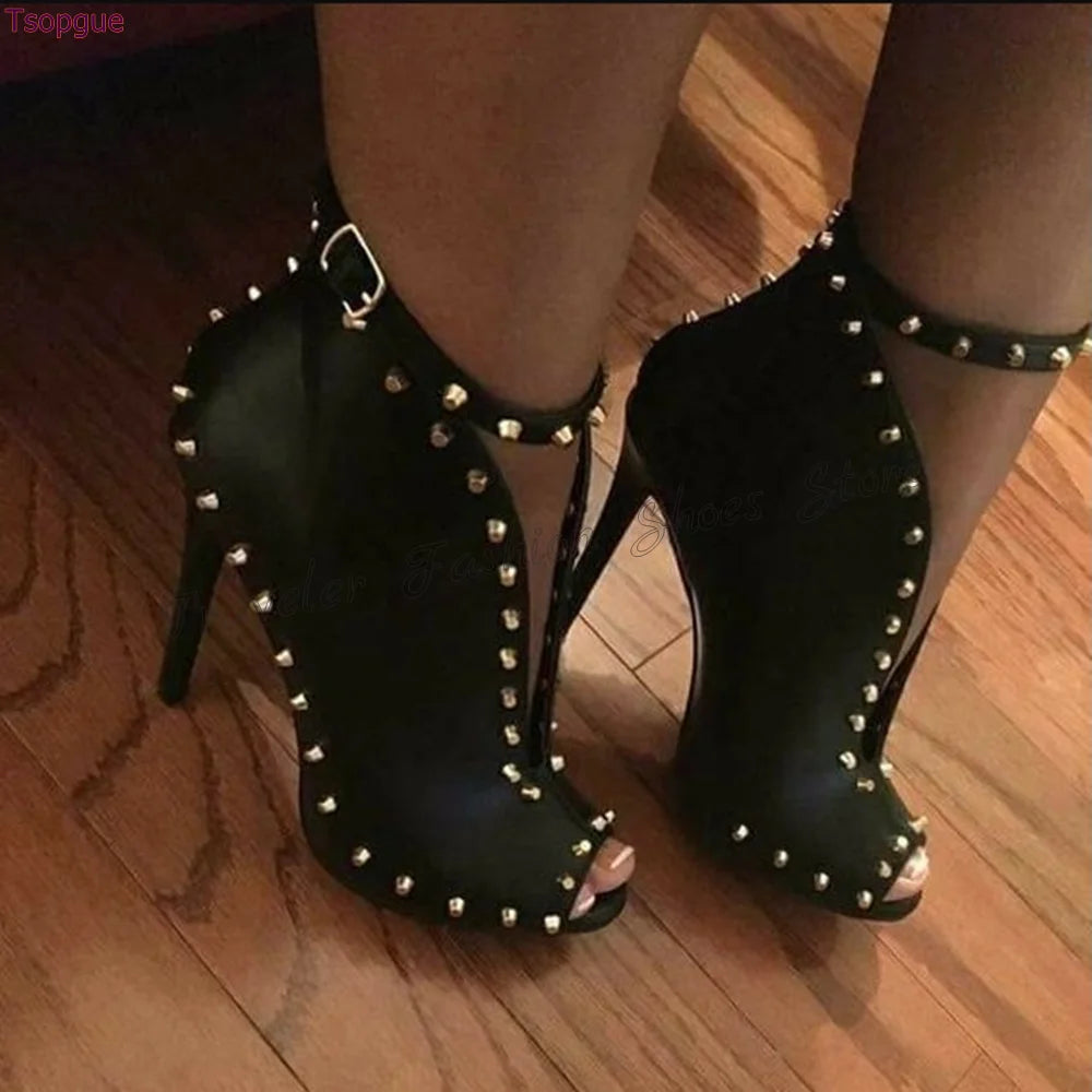 Black Rivet Decor Peep Toe Pumps