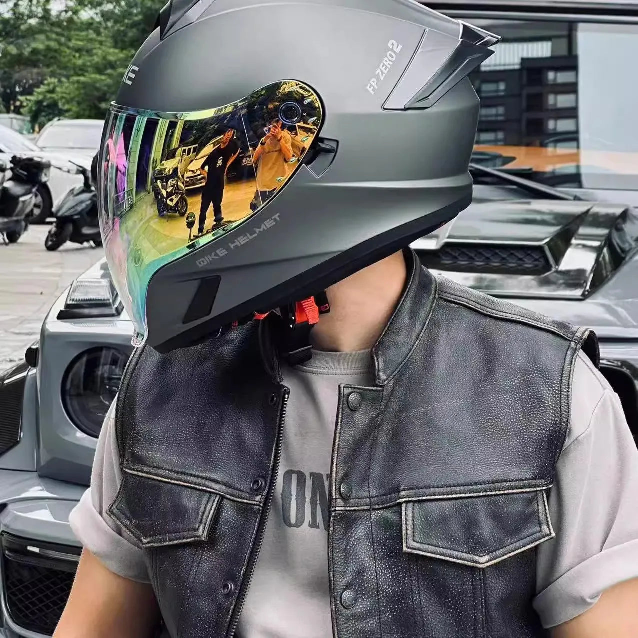 Flip Up Dual Sunvisor Full Face Helmet