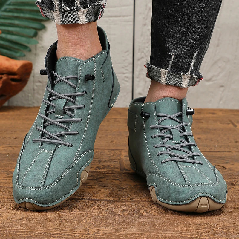 Men's Soft Soled Mountaineering Sports Shoes
