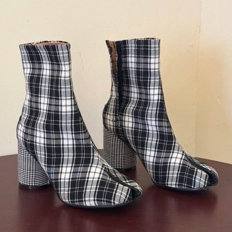 Fashion Split Toe Genuine Leather Round Heel Boots